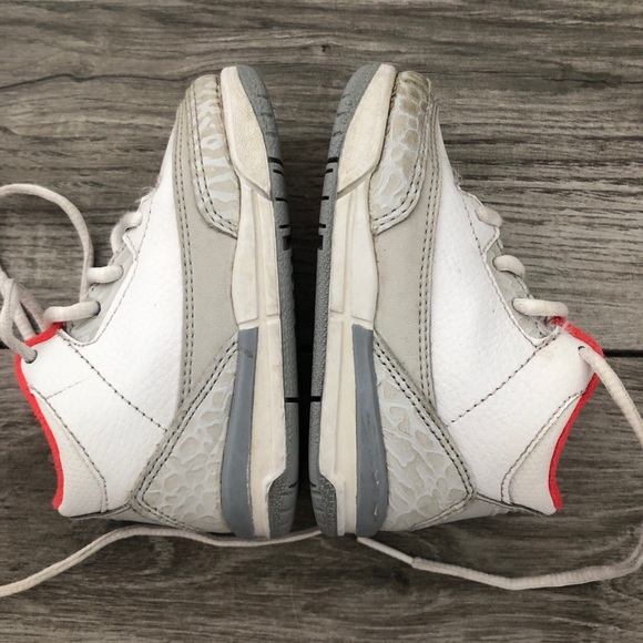 Jordan Kids Retro 3 Sneakers - Picture 6 of 6
